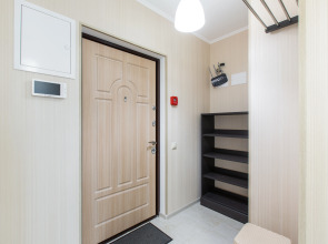 1b  Krasnogrskij 46 Apartments