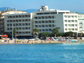 Отель Tuntas Beach Altinkum