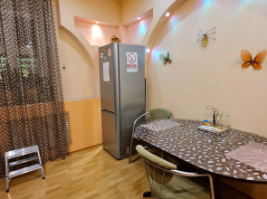 Апартаменты во Дворе Главного Офиса Норникеля