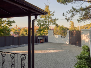 Квартира около Парка (парковка, мангал, беседка)