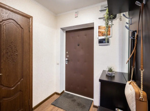 Апартаменты улучшенные Natali на метро Академика Янгеля