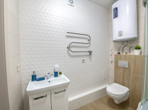 Апартаменты TopHouse на Каплунова 10 трёхкомнатные