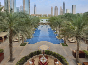 Отель Palace Downtown