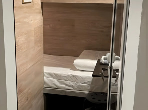 Хостел на Буженинова