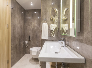 Отель Woovo Phuket Patong