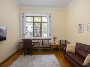 Апартаменты Односпальные с Гостиной Комнатой на Торговой (K1)