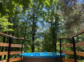 Шале Aishah House