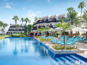 Отель JA The Resort - JA Palm Tree Court