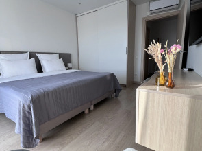 Апартаменты Family Suit Marata