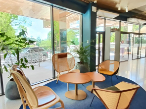 Апартаменты Дизайнерские с бассейном и морем вместимостью от 1 до 3 гостей от собственника