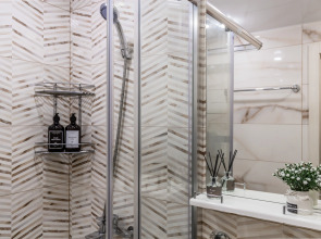 Апартаменты улучшенные в центре Гринн Сад