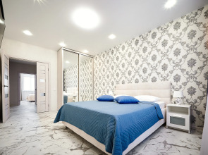 2-к. полноценная квартира, класса люкс, с панорамой на храмовый комплекс