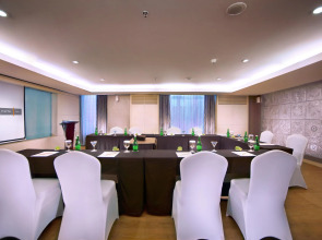 Отель Harper Kuta