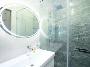 Квартира Comfort Stay on Tsitsernakaberd Highway, 1/2 , 172/3