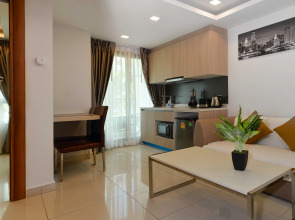 Апартаменты Arcadia Condo Big Pool-Big Gym