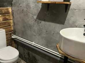 Частный дом Уютный у Реки с Чаном в Современном Стиле