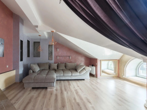 Квартира Мансардная Квартира в Центре Города