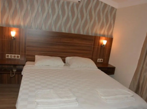 Отель Emily Rose