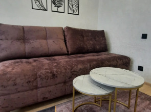 Квартира Двухкомнатная на Александрова 18