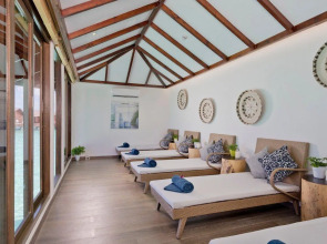 Grand Park Kodhipparu Hotel