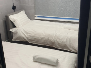 Апартаменты Green Lamp Downtown