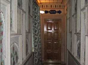 Отель Sasha & Son