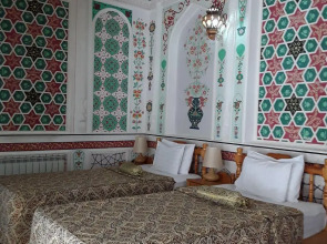 Отель Sasha & Son