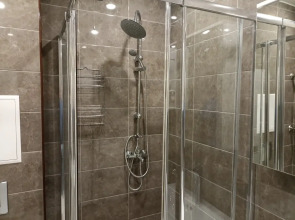 Апартаменты видовые сети «Все в гости» на ул.10 Августа 85 на 17 этаже