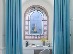 Отель Mr CAS Hotels