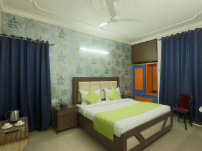 Отель Airport Mayank Residency