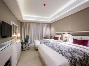 Отель Woovo Phuket Patong