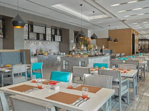 Отель Savoy Hotel Manila