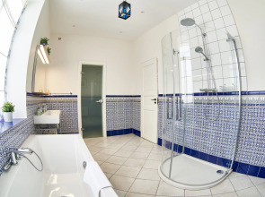 Отель Гермес