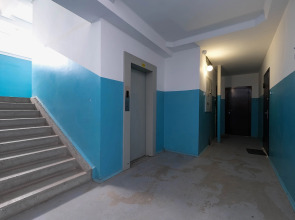 Квартира рядом с Мнтк им. Федорова и Ск Заря