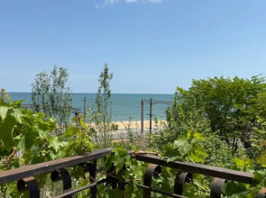 Апартаменты Сталинка на Первой Линии