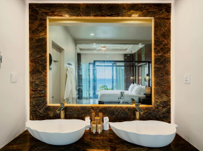 Курортный отель Gardens Hill Resort & Spa