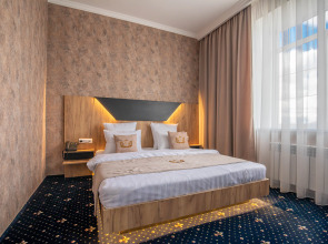 Отель Full House