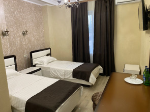 Отель Амаро