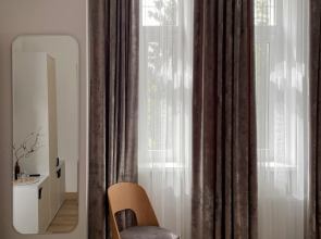 Отель Лес Георга