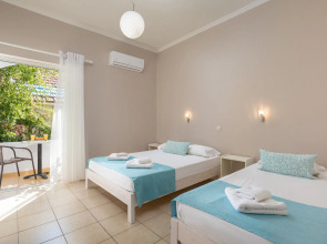Отель Bella Vista Beach Hotel And Studios- Corfu Benitses