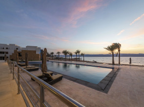 Отель Luxotel Aqaba Beach Resort & Spa Hotel