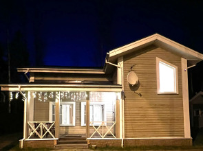 Частный дом У озера