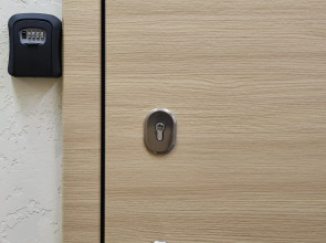 Апартаменты Уютная новая студия у метро Спартак