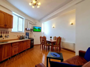 Квартира Большая Двушка с Видом на Горы by Sutki26