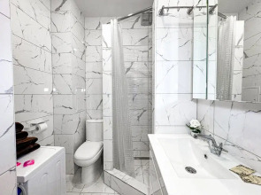 Квартира Уютная студия с балконом в новом доме Крымск Хоум