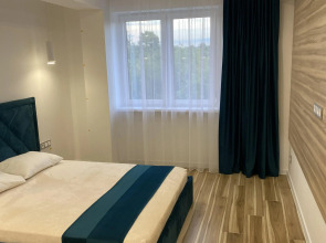 Апартаменты Двухкомнатные апартаменты на набережной