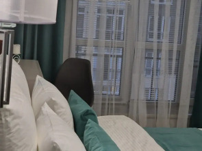 Квартира Flatirini с панорамными окнами в новом ЖК