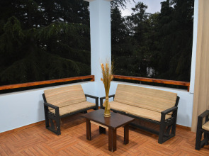 Отель Nine Brothers