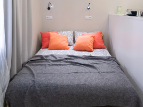 Апартаменты 9 Ночей на Карташова №2