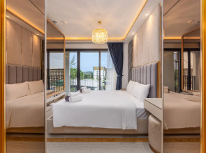 Апарт-отель Bellevue Lagoon Premium by TropicLook